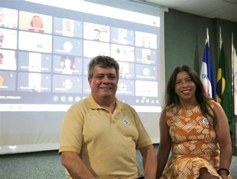 A Gazeta Eleição na Ufes Eustáquio e Sônia são escolhidos para a