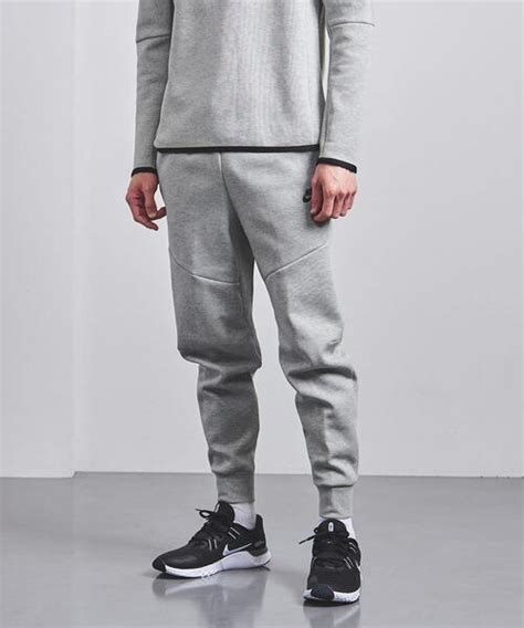 Nike（ナイキ）の「【web限定】＜nike（ナイキ）＞ テックフリース ジョガーパンツ（その他パンツ）」 Wear