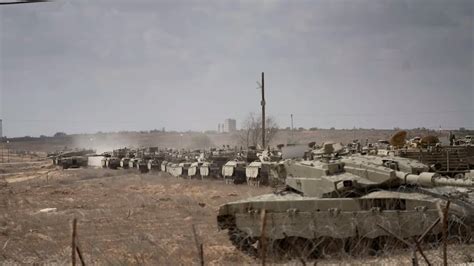 Israel Concentra Tanques Misiles Y Soldados En La Frontera Con Gaza