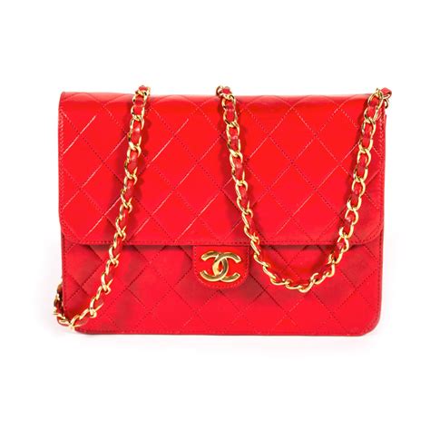 Shop Authentic Chanel Quilted Chain Shoulder Bag At Revogue For Just