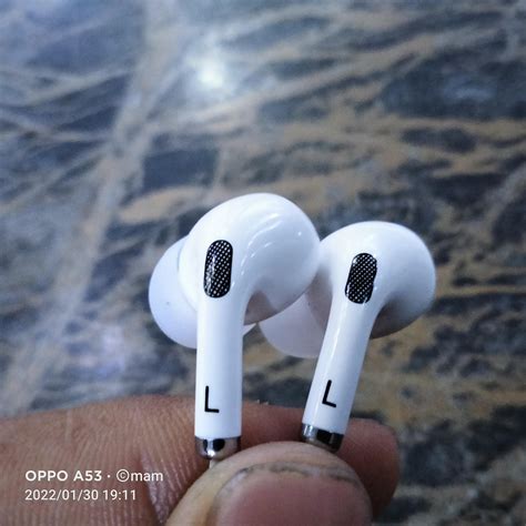 Brand-new headphones : r/mildlyinfuriating