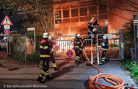 Feuerwehr M Nchen Muss Brennende E Autos L Schen