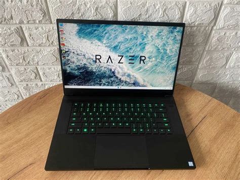 Ноутбук Razer Blade 15 6 FHD IPS 144Hz i7 8750H 32Gb SSD 512Gb RTX2080