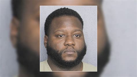 Broward Sheriffs Deputy Arrested Accused Of Soliciting A Minor Nbc