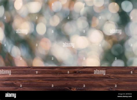 Tabla de madera oscura fotografías e imágenes de alta resolución Alamy