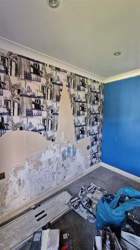 Average Hourly Pay for Professional Painters and Decorators in the UK 2