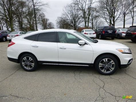 White Diamond Pearl Honda Crosstour Ex L V Wd Exterior Photo