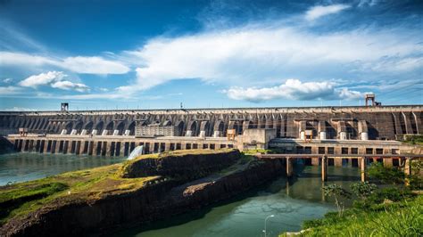 La Central de Itaipu llega a los 70 millones de MWh de energía