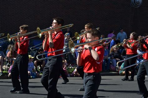 Johnson County Hosts The Largest Old Settlers Day Parade In Kansas