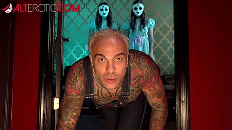 Ho Hunters Fucking Ghost Twins Joey And Sami White Threesome Threesome Porn Xhamster