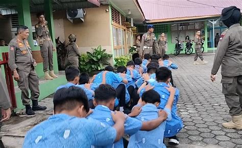 Puluhan Pelajar SMP Di Padang Diciduk Satpol PP Gegara Bolos Sekolah