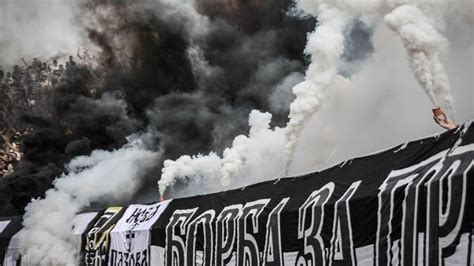 Fk Partizan Ultras Grobari Jug Serbia Youtube