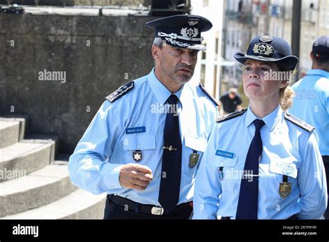 Comando metropolitano de porto fotografías e imágenes de alta