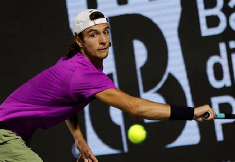 Slice Of Splendor Musetti Beats Berrettini For Naples Title Tennis Now