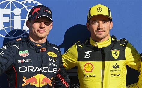 予選2番手のマックス・フェルスタッペン（レッドブル）とポールのシャルル・ルクレール（フェラーリ）、2022年9月10日f1イタリアgp