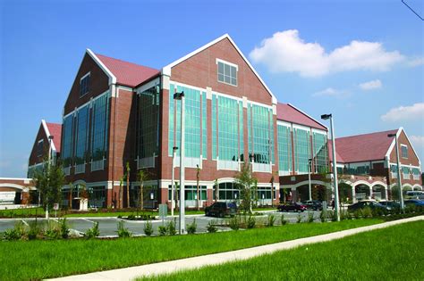 UF Health Comprehensive Spine Center - UF Health