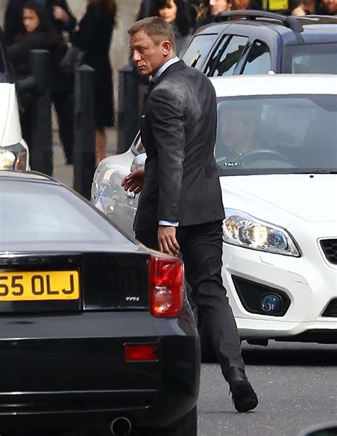 Filming A Scene for The New James Bond Film Skyfall - Picture 17