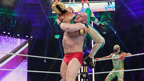 Super Showdown 2019 ~ Lars Sullivan Vs Lucha House Party Wwe Photo 42848147 Fanpop