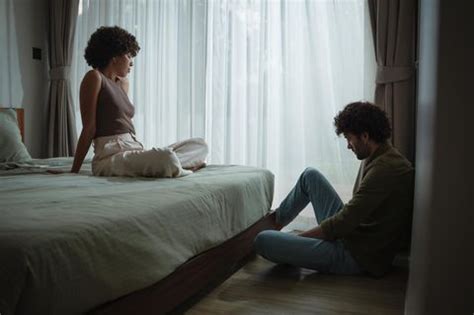 Svenja Jung Ber Ard Serie Naked Irgendwann Wird Der Sex Zur Qual Stern De