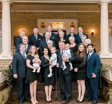 Home | Higgins LaGrange Chapel Funeral Home