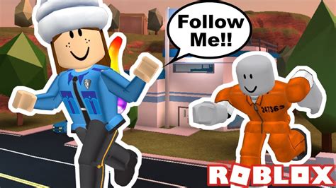 Helping Prisoners Escape I M A Rogue Police Roblox Mad City Youtube