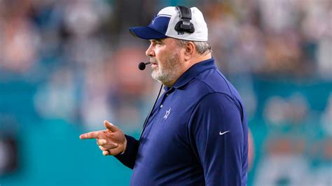 Mike McCarthy to return as head coach of Cowboys in 2024