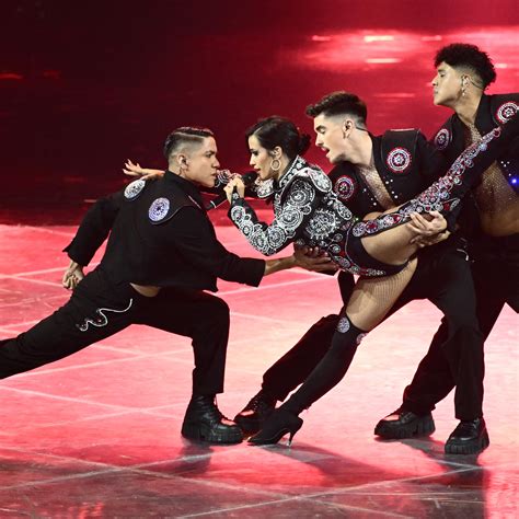 Eurovision L Espagne Sexy Et Impressionnante Enflamme La Sc Ne