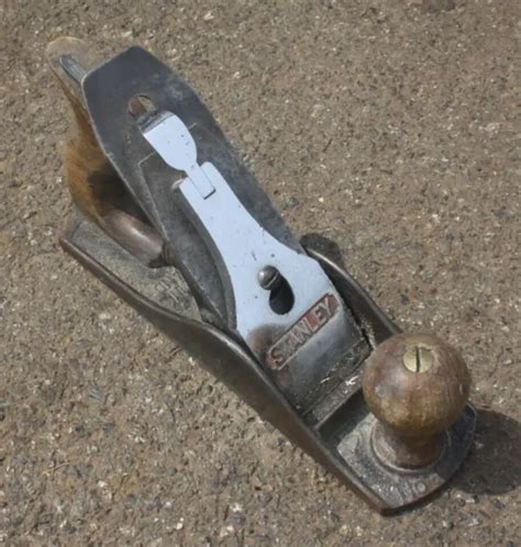 Vintage Stanley Bailey No Carpenters Hand Smoothing Plane Carpentry