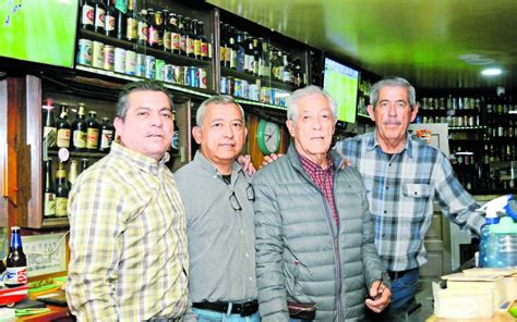 Celebra Aniversario Bar La Frontera Tradicional Negocio Y Centro De