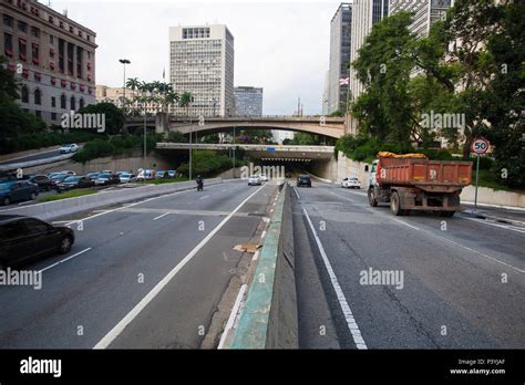 Sao Paulo Viaduto Do Cha Hi Res Stock Photography And Images Alamy