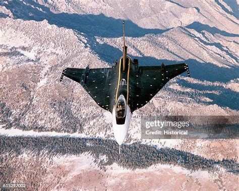 Sonic Boom Plane Photos and Premium High Res Pictures - Getty Images