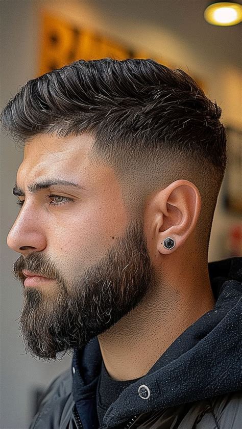 22 Mid Fade Haircuts That Add A Touch Of Sophistication En 2024