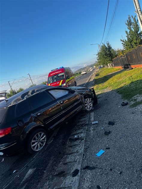 Accident grav la Jucu pe drumul Cluj Gherla Șoseaua e goală dar