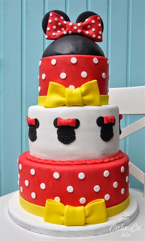 Cake Co Badalona PASTEL DE FONDANT MINNIE MOUSE