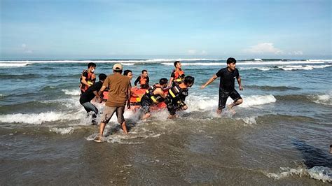 Wisatawan Asal Sumsel Tenggelam Di Pantai Panjang Md Dan Dalam