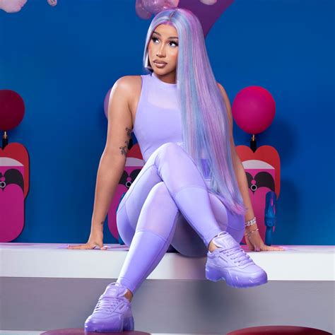 Cardi B begins its first attire collaboration with Reebok