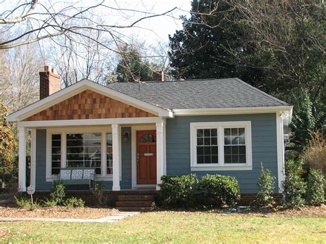 Hardiplank Siding w Cedar Shake in Gable | House exterior, Home ...