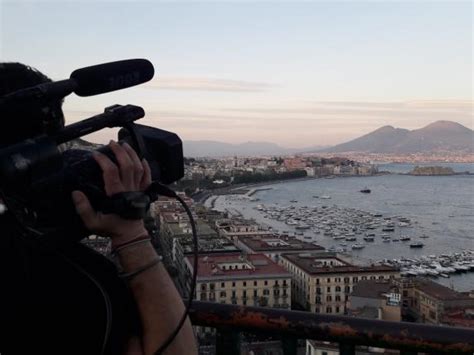 Da Napoli A Firenze Il Turismo Di Massa Nel Docufilm Recinti Urbani