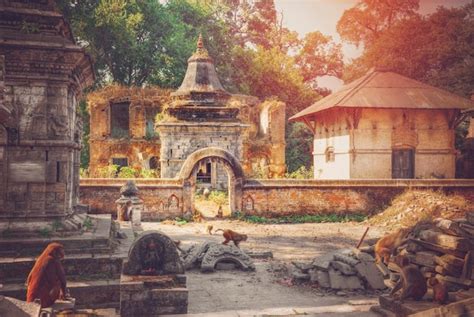 Premium Photo | Pashupatinath temple