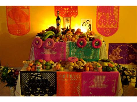 Altar De Muertos ¿qué Significan Escalones Y 16 Elementos