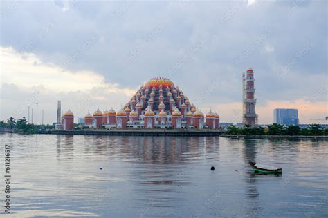 The Dome Mosque In Makassar South Sulawesi Unique Mosque With