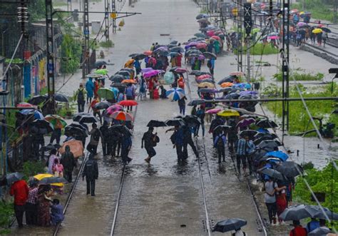 Heavy Rainfall In Maharashtra Photos Hd Images Pictures News Pics