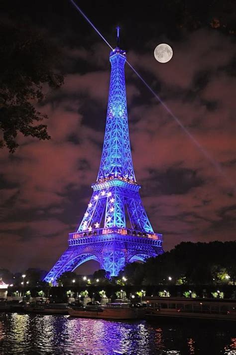 Photos Magnifiques De La Tour Eiffel Illuminée