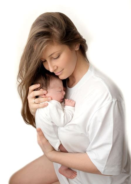 Retrato De Primer Plano De Una Madre Joven Y Reci N Nacida Madre