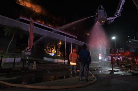 Kebakaran Di Gedung Utama Kejagung Berawal Dari Lantai