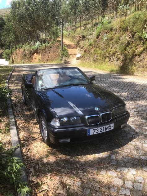 Bmw 318i Cabrio Muito Bem Estimado Em Perfeitas Condições Paredes