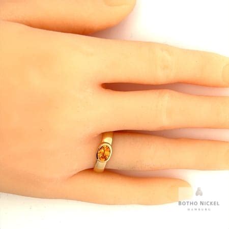 Ring Aus 18 Karat Gold Mit Mandarin Granat Botho Nickel