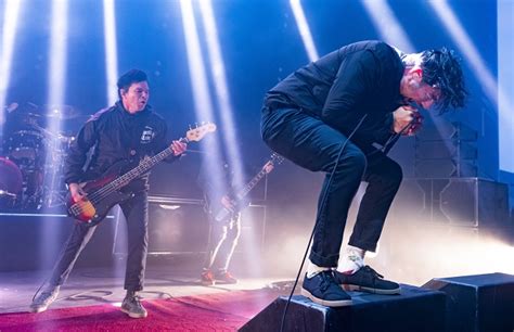 Deftones announces 2023 Dia de los Deftones festival | Rock 101