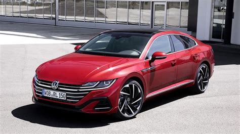 Volkswagen Passat 2022 Red