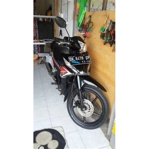 Motor Honda Revo PGM FI Tahun 2014 Bekas Second Harga Murah Di Denpasar